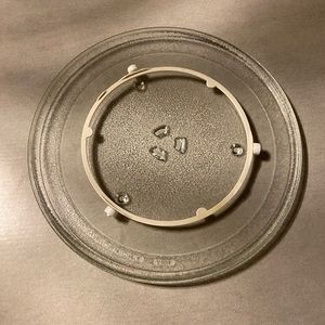 Microwave turn table  glass plate and plastic ring  Guc